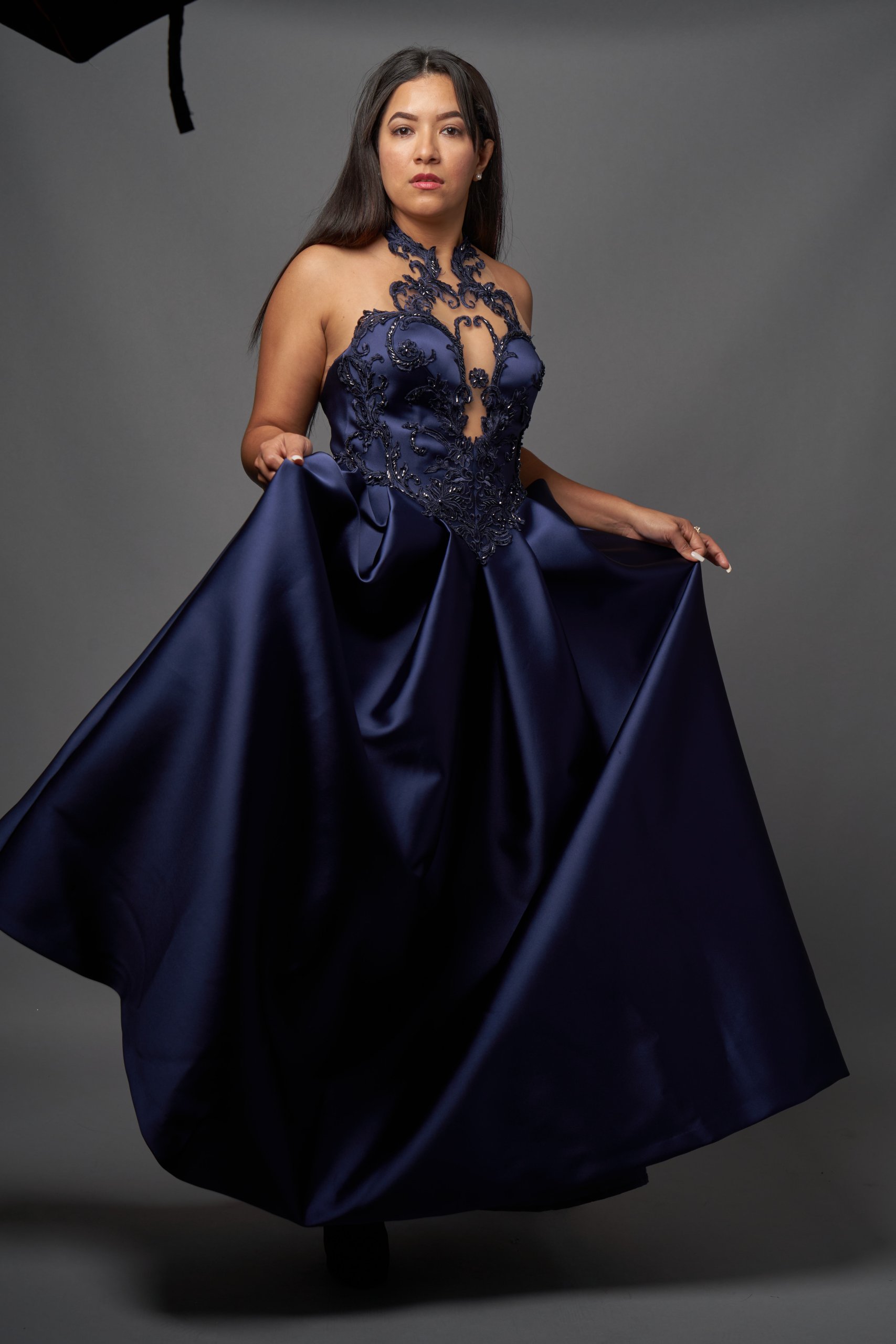 before lady in blue